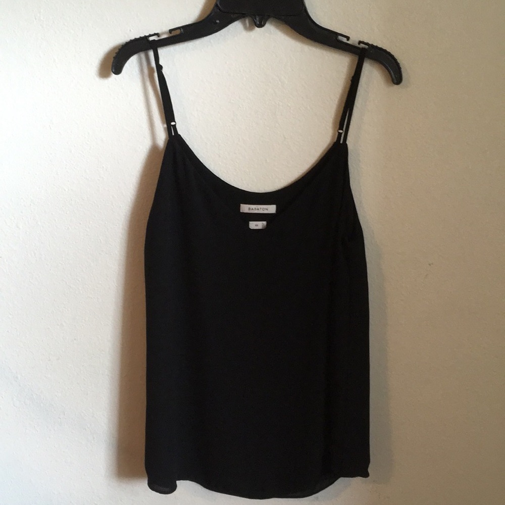 Black v neck tank by BABATON